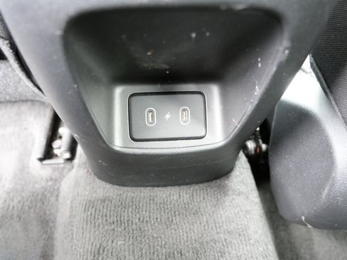 Certified 2025 Hyundai Elantra SEL image 13