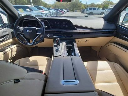 Used 2021 Cadillac Escalade ESV Premium Luxury w/ LPO, Illumination Package