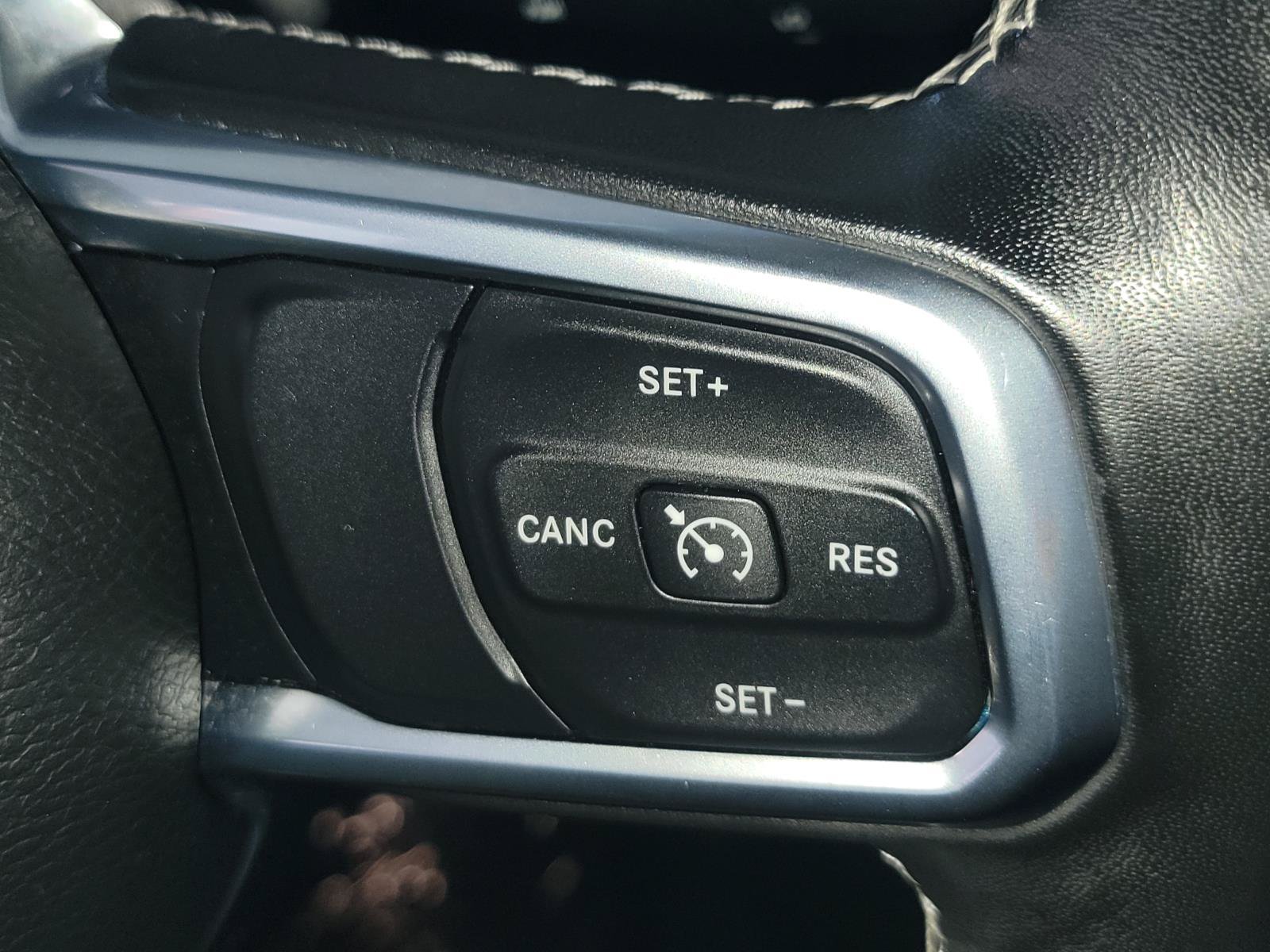 Used 2019 Jeep Wrangler Unlimited Sahara w/ Quick Order Package 24M Moab AWD/4WD image 16