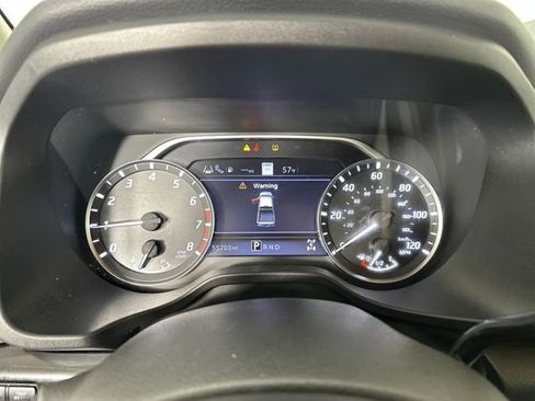 Used 2021 Nissan Titan SV w/ SV Convenience Package image 17