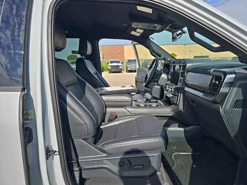 Used 2025 Ford F150 Lariat AWD/4WD image 14