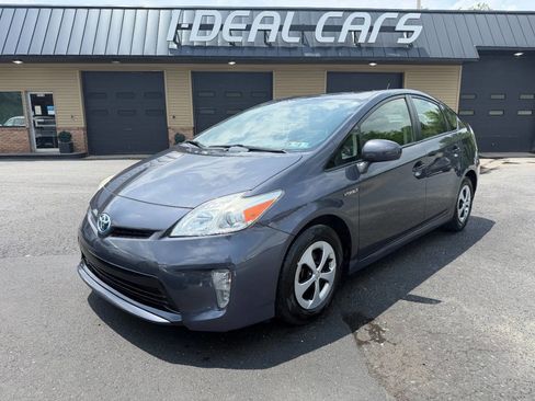 Used 2010 Toyota Prius FWD image 1