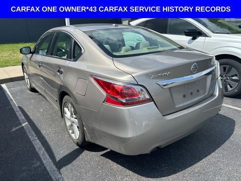 Used 2014 Nissan Altima 2.5 SV w/ Convenience Package image 4