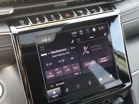 New 2025 Jeep Grand Cherokee Altitude AWD/4WD image 29