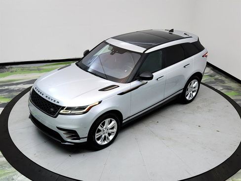Used 2019 Land Rover Range Rover Velar R-Dynamic SE AWD/4WD image 33