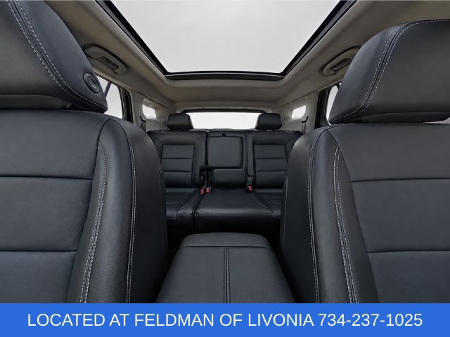 Certified 2024 GMC Terrain SLT w/ LPO, Floor Liner Package AWD/4WD image 23