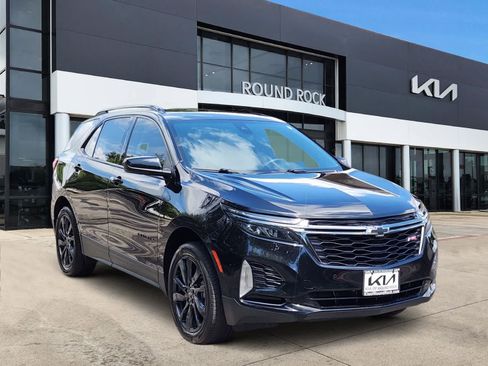 Used 2023 Chevrolet Equinox RS AWD/4WD image 3