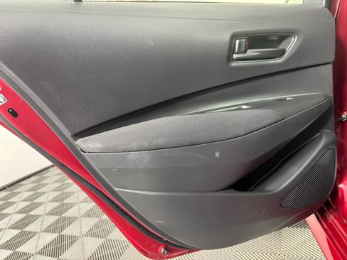 Used 2022 Toyota Corolla LE image 37