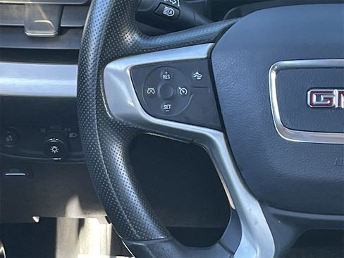 Used 2024 GMC Terrain SLE image 19