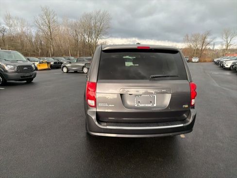 Used 2017 Dodge Grand Caravan SE w/ Power Window Group image 7