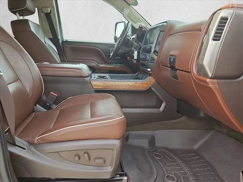 Used 2018 Chevrolet Silverado 2500 High Country w/ Duramax Plus Package image 19