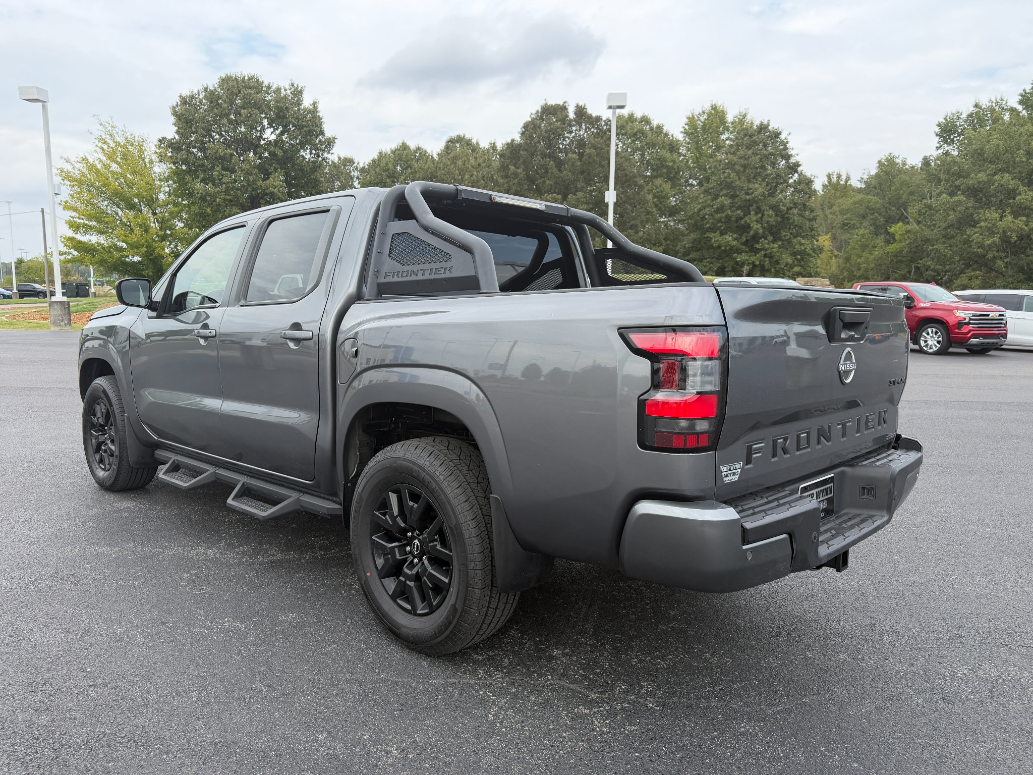 Used 2023 Nissan Frontier SV w/ Midnight Edition Package AWD/4WD image 5