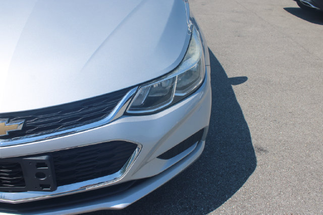 Used 2016 Chevrolet Cruze LS FWD image 37