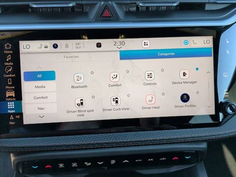 New 2026 Jeep Cherokee Overland image 30