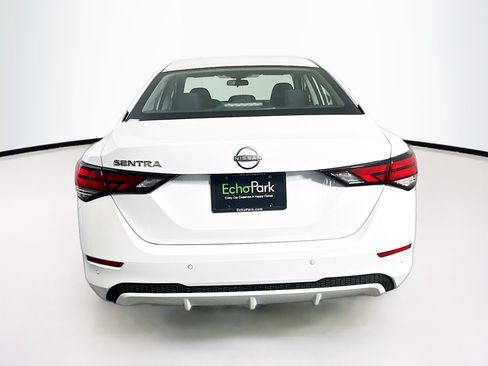 Used 2025 Nissan Sentra S FWD image 7