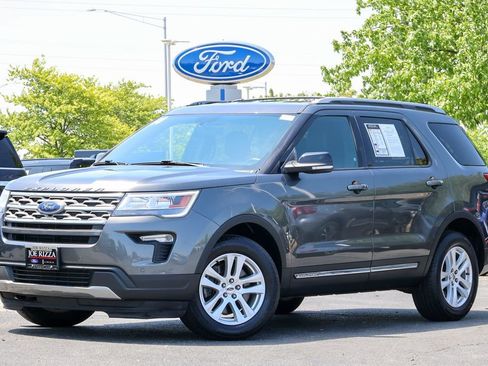 Used 2018 Ford Explorer XLT w/ Equipment Group 202A AWD/4WD image 1