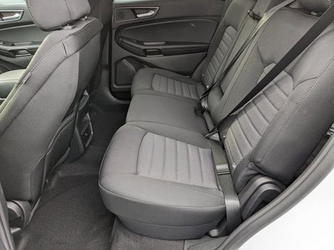 New 2024 Ford Edge SE w/ Black Appearance Package image 14