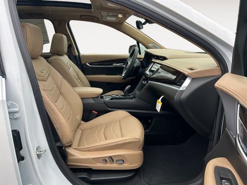 New 2025 Cadillac XT6 Sport w/ Platinum Package image 10