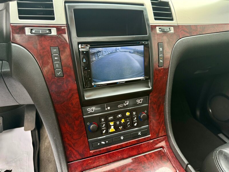 Used 2007 Cadillac Escalade AWD w/ Information Package image 12