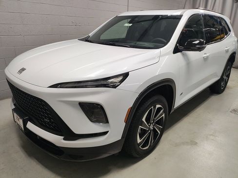 New 2026 Buick Enclave Sport Touring w/ Power Package image 18