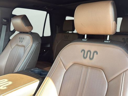 Used 2023 Ford Expedition King Ranch image 10