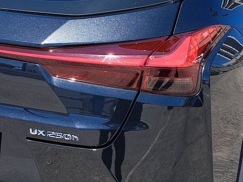 Used 2021 Lexus UX 250h F Sport w/ Accessory Package (Z2) AWD/4WD image 37