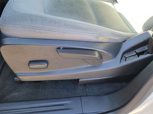 Used 2018 Chevrolet Colorado W/T w/ WT Convenience Package image 13