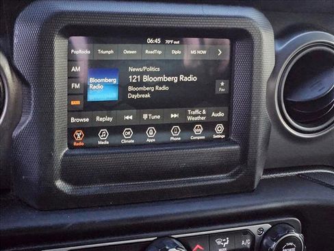Used 2022 Jeep Gladiator Sport AWD/4WD image 12