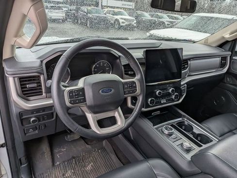 Certified 2022 Ford Expedition XLT image 7