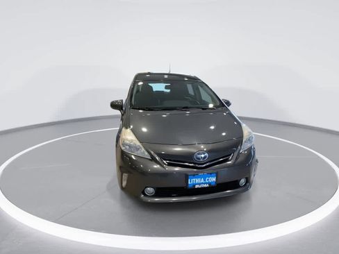 Used 2013 Toyota Prius V Five image 3