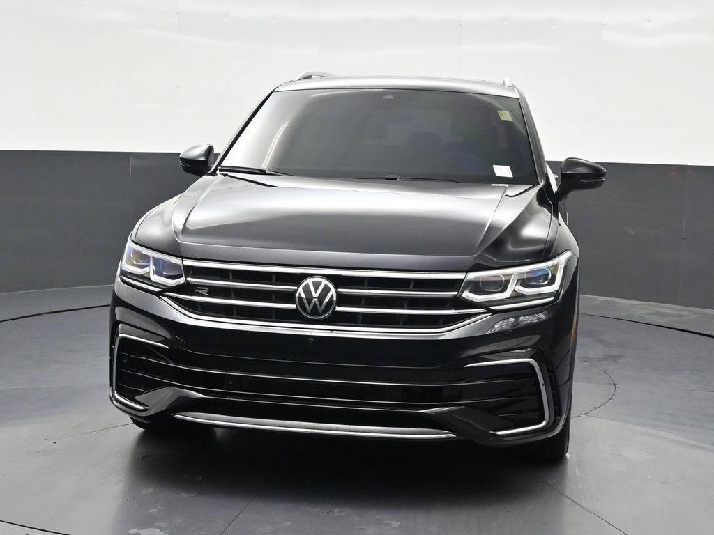 Used 2024 Volkswagen Tiguan SEL R-Line AWD/4WD image 9