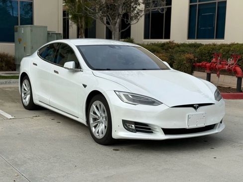Used 2016 Tesla Model S 75 image 3