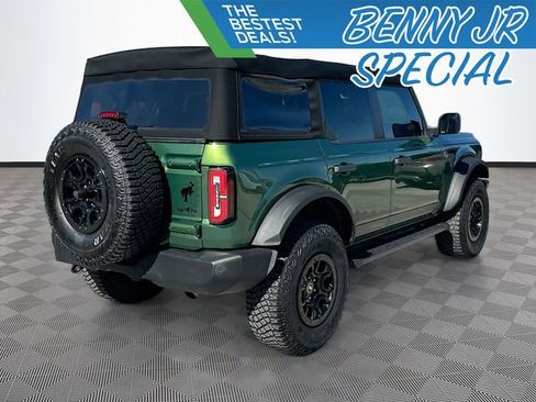 Used 2023 Ford Bronco Wildtrak image 5