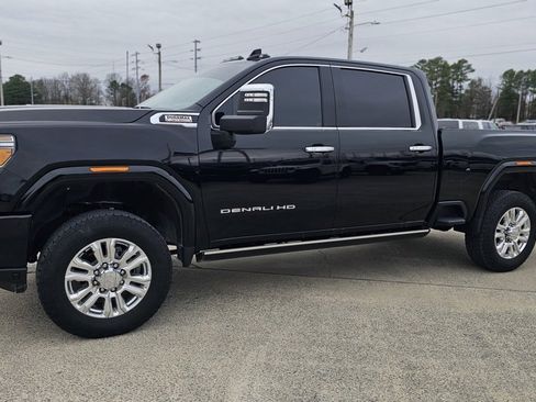Used 2022 GMC Sierra 2500 Denali w/ Denali Ultimate Package image 3