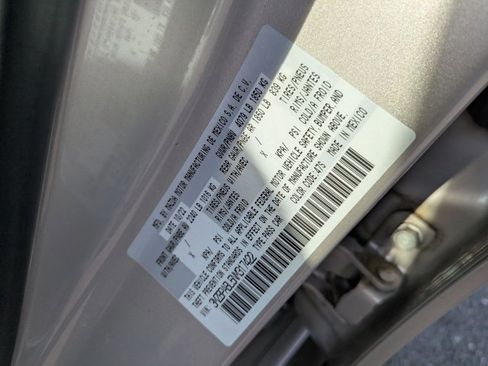 Used 2022 MAZDA MAZDA3 s image 24