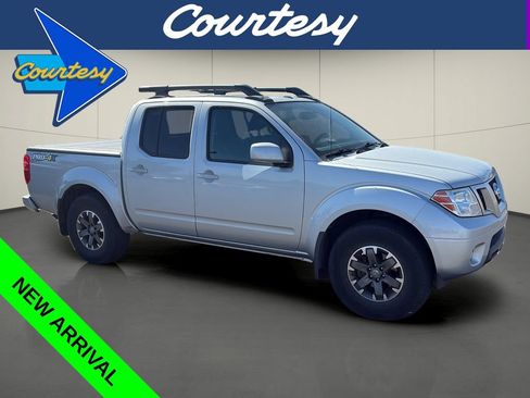 Used 2017 Nissan Frontier PRO-4X w/ Pro-4x Luxury Package AWD/4WD image 1