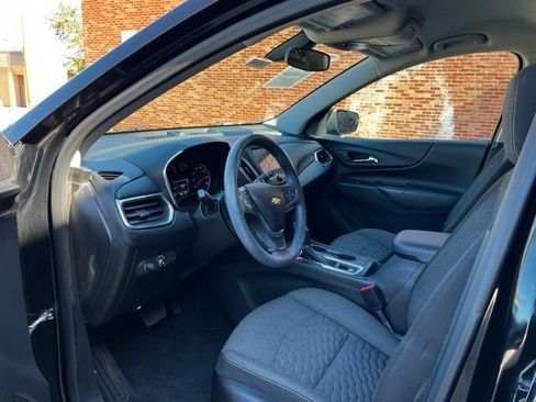 Used 2018 Chevrolet Equinox LT FWD image 17