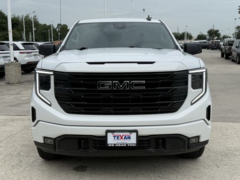 Used 2024 GMC Sierra 1500 Elevation w/ LPO, Elevation Black Package RWD image 11