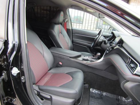 Used 2021 Toyota Camry TRD FWD image 11