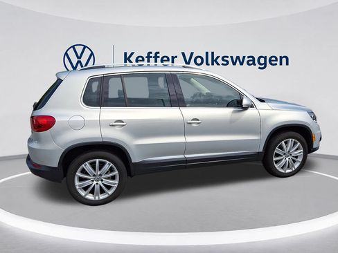 Used 2013 Volkswagen Tiguan SE FWD image 7