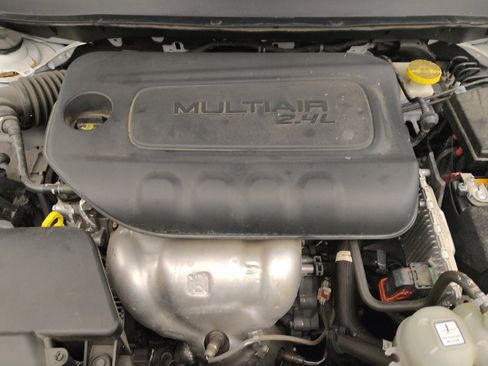 Used 2023 Jeep Cherokee Altitude Lux image 30