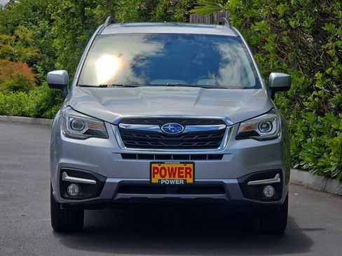 Used 2018 Subaru Forester 2.5i Limited AWD/4WD image 9