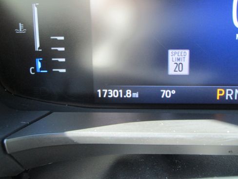 Used 2024 Ford Escape ST-Line w/ Tech Pack #1 AWD/4WD image 26