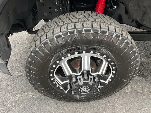 Used 2017 Ford F350 Lariat w/ Chrome Package image 16