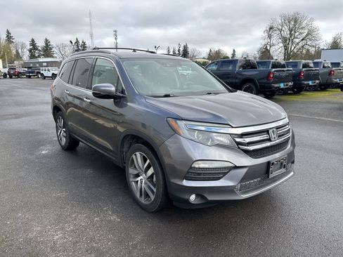 Used 2017 Honda Pilot Elite image 6