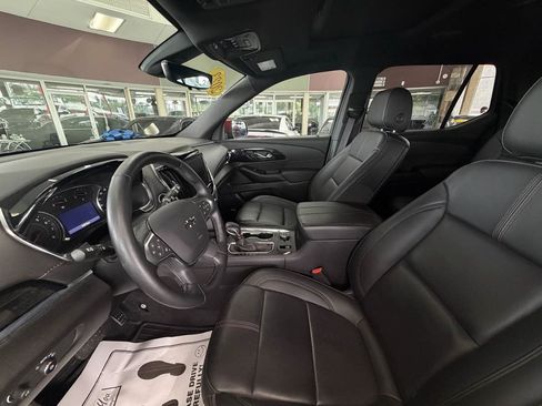 Used 2023 Chevrolet Traverse RS AWD/4WD image 23
