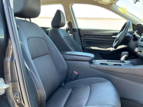 Used 2022 Nissan Altima 2.5 SV FWD image 20