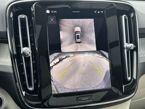 New 2026 Volvo XC40 B5 Plus w/ Protection Package Premier image 26