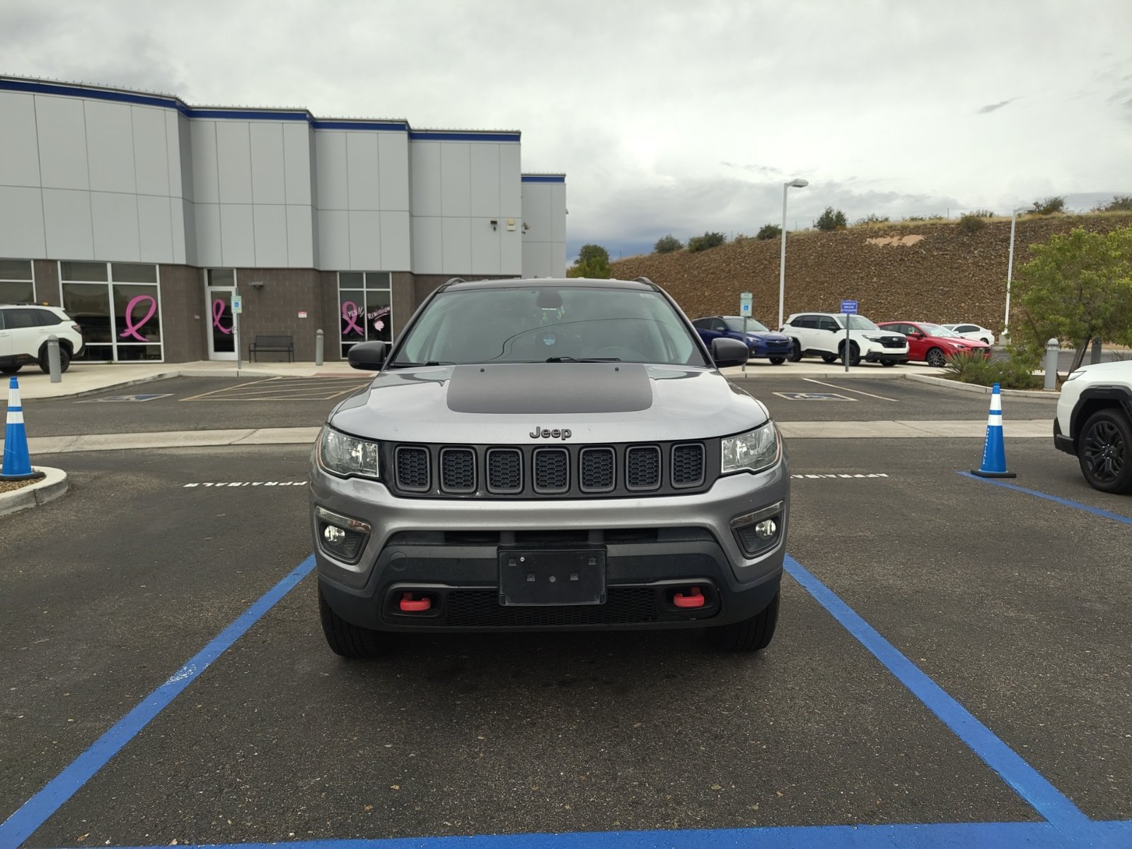 Used 2018 Jeep Compass Trailhawk w/ Navigation Group AWD/4WD image 4