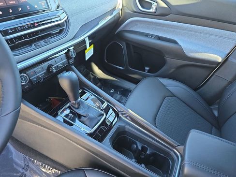 New 2026 Jeep Compass Latitude AWD/4WD image 26